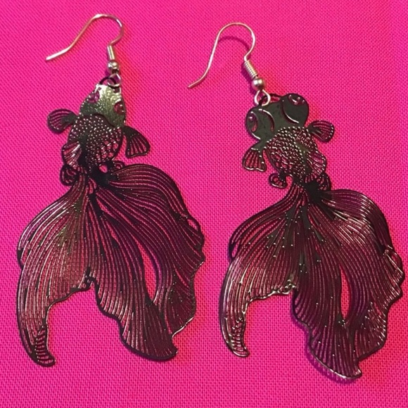 SOLD Black Goldfish Dangle Earrings - Picture 2 of 2